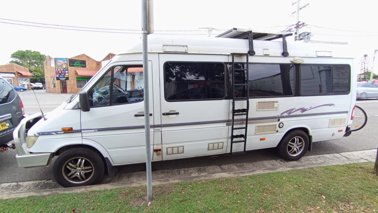 Ozroofracks | Van Roof Racks
