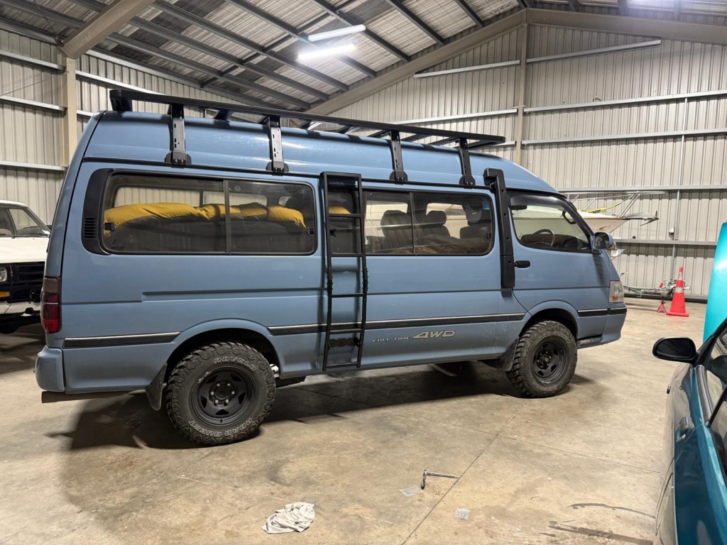 Ozroofracks | High Roof