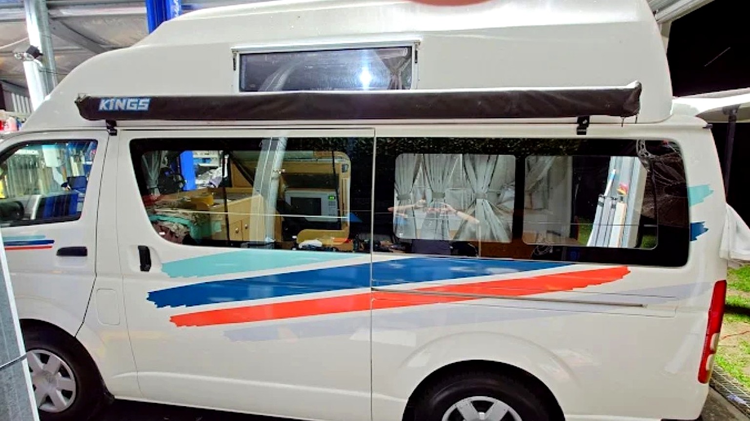 Ozroofracks | Nissan Caravan High Roof Roof Racks