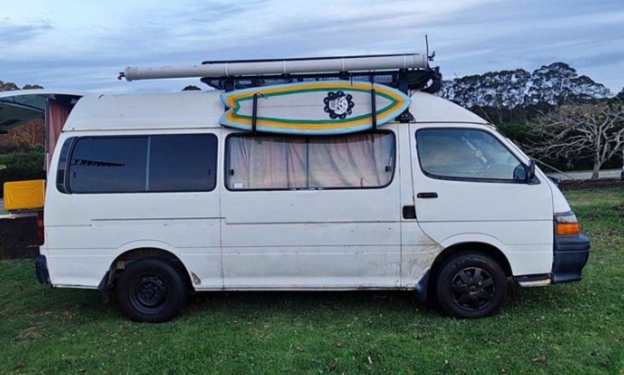 Ozroofracks | Gutter Mount Roof Rack