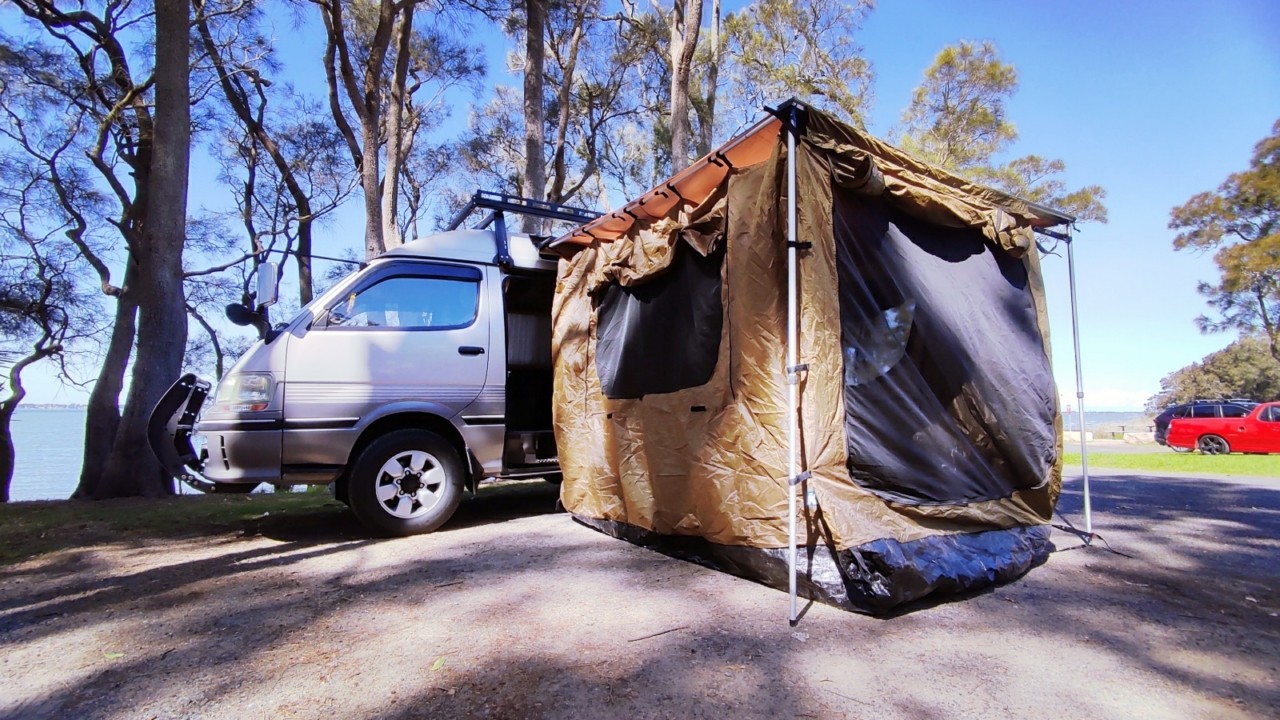 Ozroofracks | Rain Gutter Holder